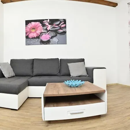 Apartmán Flora *